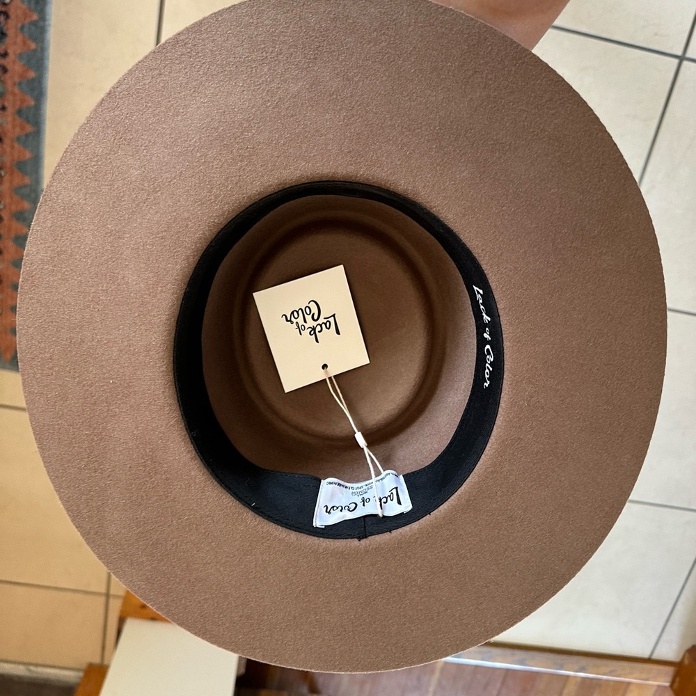 lack of color hat - Picture 10 of 11